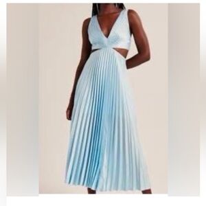 Abercrombie & Fitch Blue Pleated Midi Dress